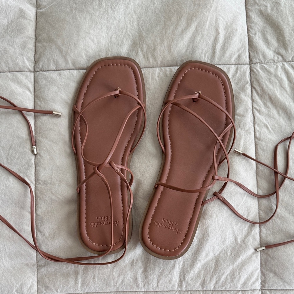 Abercrombie & Fitch Mauve Brown Lace-Up Flat Sandals